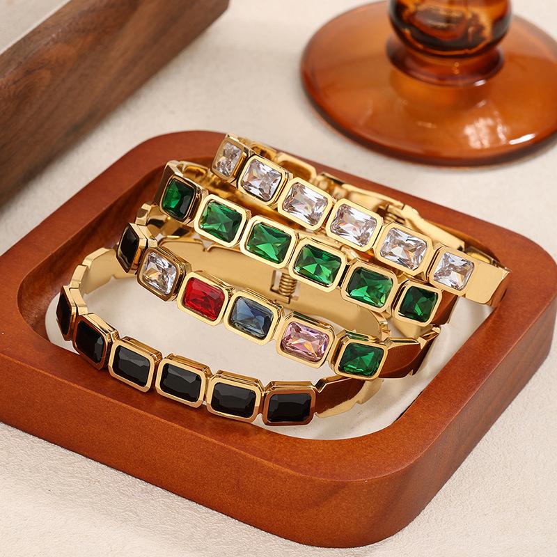 Bohemian Exquisite Gem Decorative Bracelets Suitable For Women To Wear And Dress For Summer Travel
