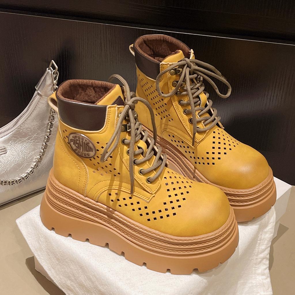 Thick-soled Hollow Rhubarb Boots Women's Martin Boots 2025 Summer, Autumn and Winter New Popular Short Tube Versatile Short Boots Single Boots