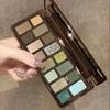 16-Color Eye Shadow Palette Vibrant Matte and Pearlescent Finishes with Explosive Flash Effect Smoked and Retro Styles Eyeshadow Makeup