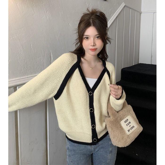 Маленький дизайн вязаный кардиган женский 2022 осень с длинным рукавом однотонный повседневный мягкий восковой цвет контрастный свободный свитер кардиган пальто