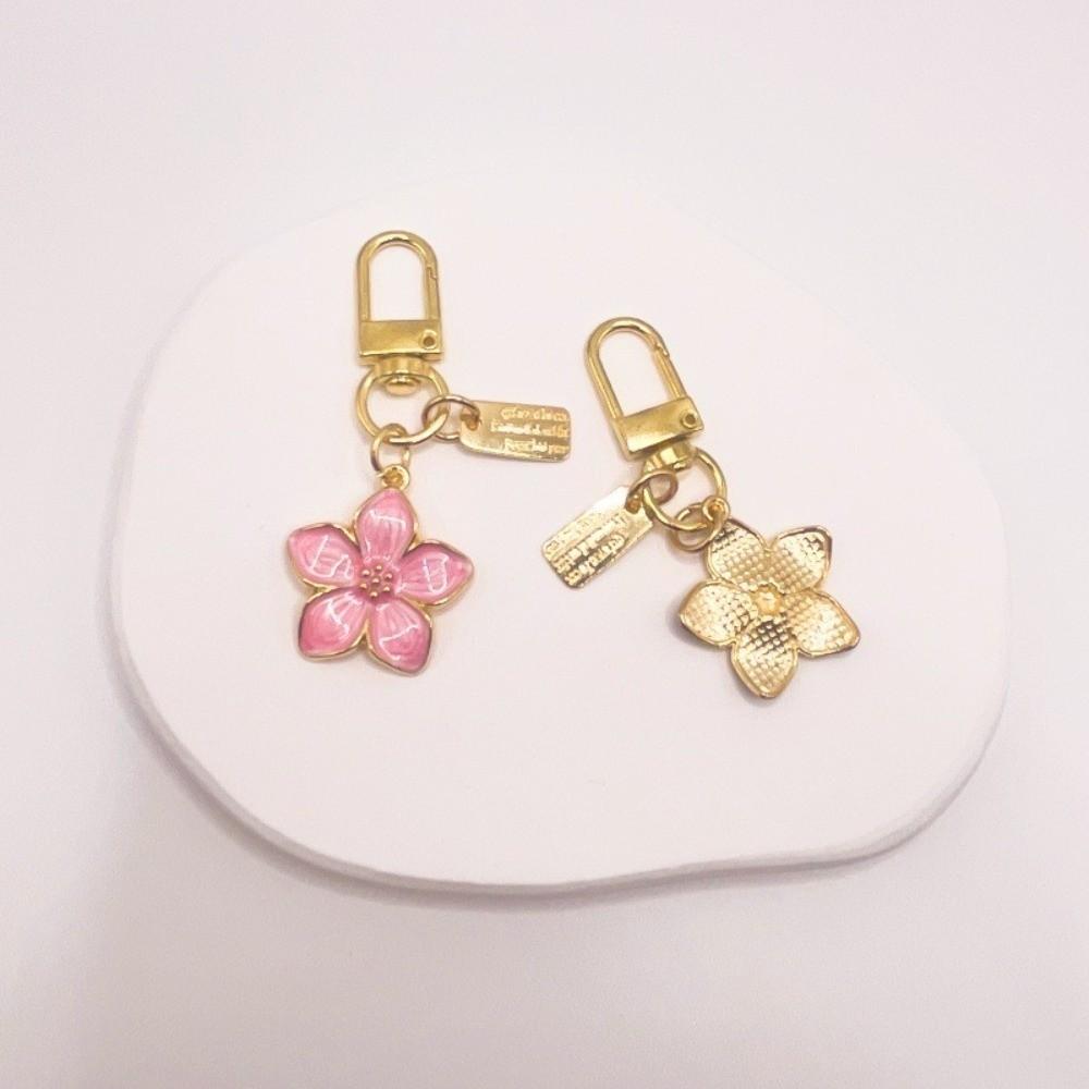 Cute Flower Pendant Ornaments Cherry Blossom Keychain Creative Pear Blossom Keychain Gifts