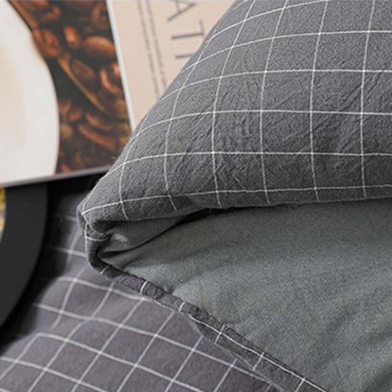 Сердцевина одеяла утолщается за счет стирки хлопка весной и осенью, чтобы сохранить тепло. Одеяло с кондиционером в одноместном или двухместном общежитии.