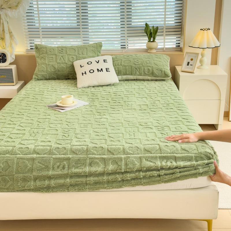 2025 New Autumn Winter Thick Fitted Sheet Milk Velvet Fitted Sheet Single Piece Coral Fleece Bed Cover Taffeta Mattress Protector