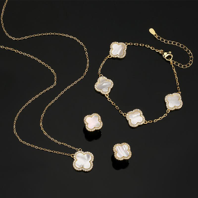 Набор украшений Натуральная белая ракушка Серьги-клевер Ожерелье Браслет Полный женский Высокая мода