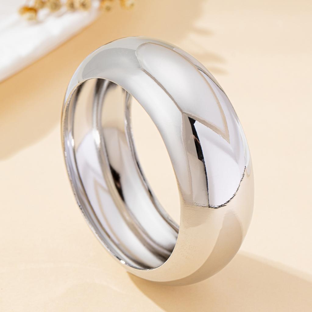 Женский браслет, широкий, простой, гладкий и удобный, подходит для повседневной носки и для отпуска