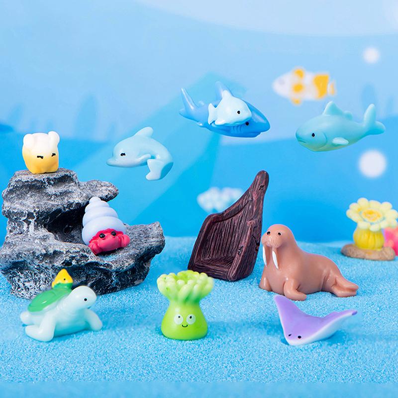Mini Ocean Figurine Resin Ornaments Cute Marine Life Sea Animals Tiny Statue Aquarium Home Desktop Micro Landscape Decor