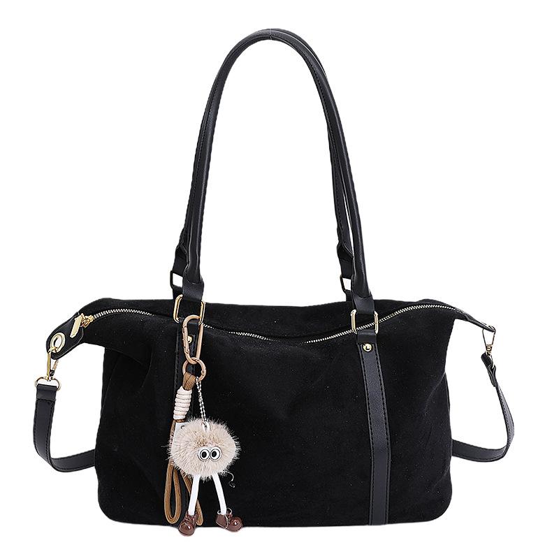 Замшевая сумка женская осень и зима 2025 новая нишевая дизайнерская сумка-мессенджер популярная матовая ретро портативная сумка-тоут