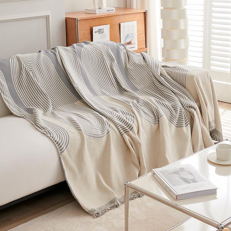 New Sofa Towel Universal All-inclusive Sofa Cover Cover Simple Full Cover Sofa Blanket Cushion.
