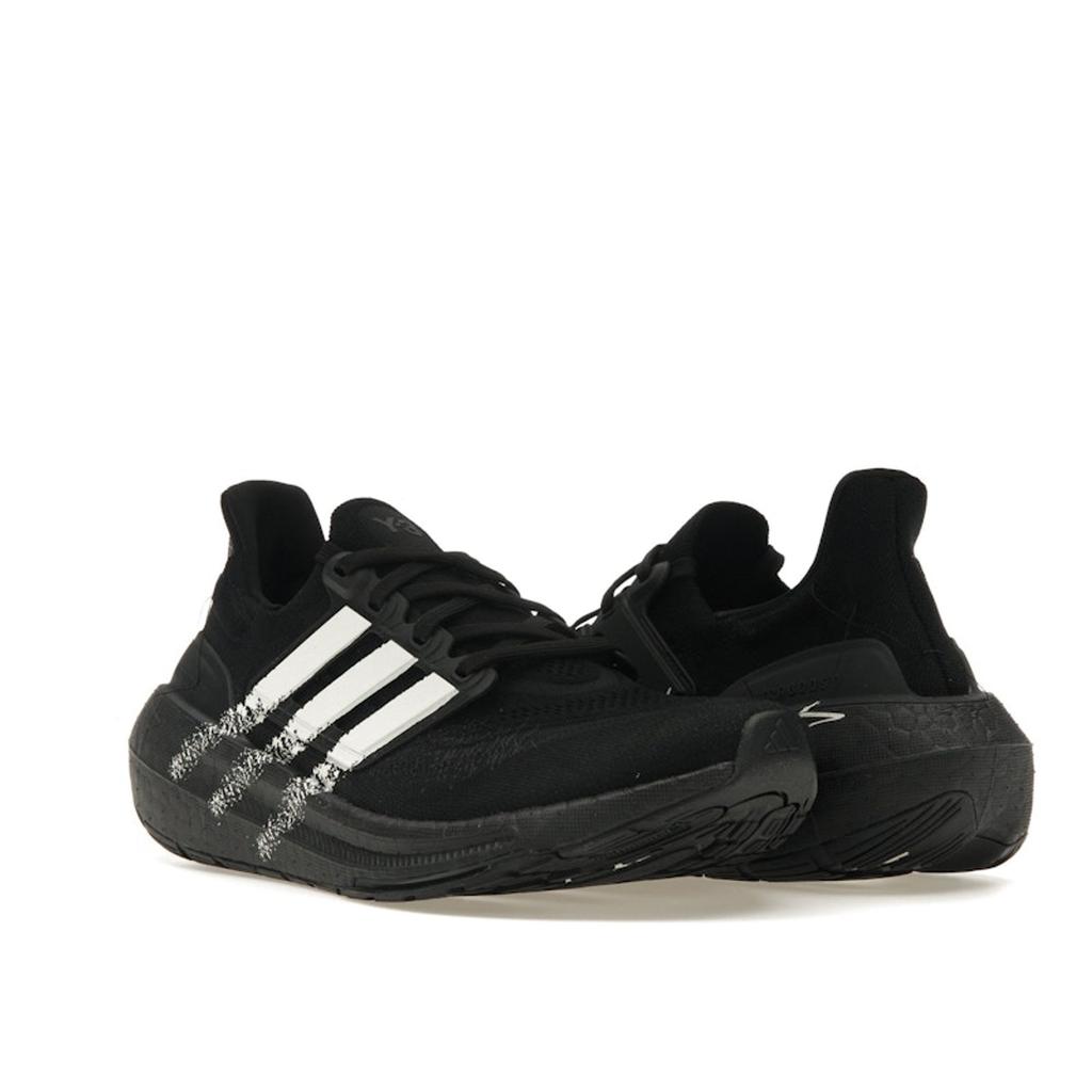 Adidas Светло-черные с белыми кроссовки унисекс Y-3 UltraBoost IF2347