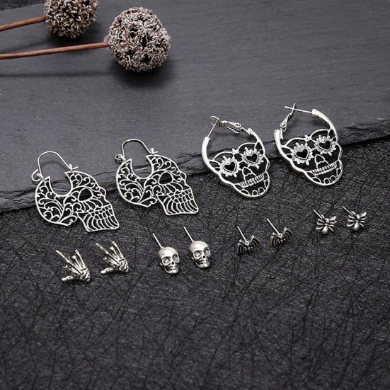 6 Pairs Unisex Halloween Stud Earrings Hollow Out Skull Bee Bat Shape