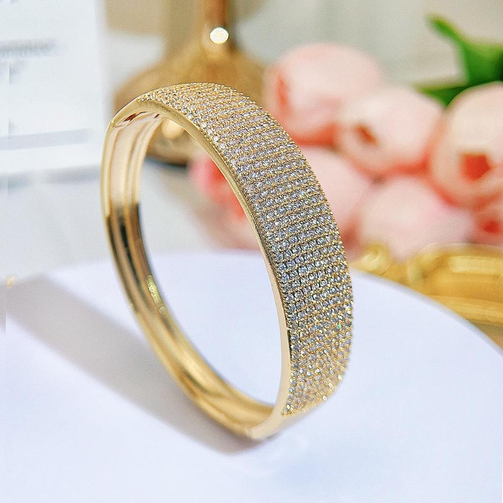 CMM Modern Jewelry Bohemian Ethnic Style Golden Party Jewelry Hand Accessories Women Zircon Bracelet Bangle