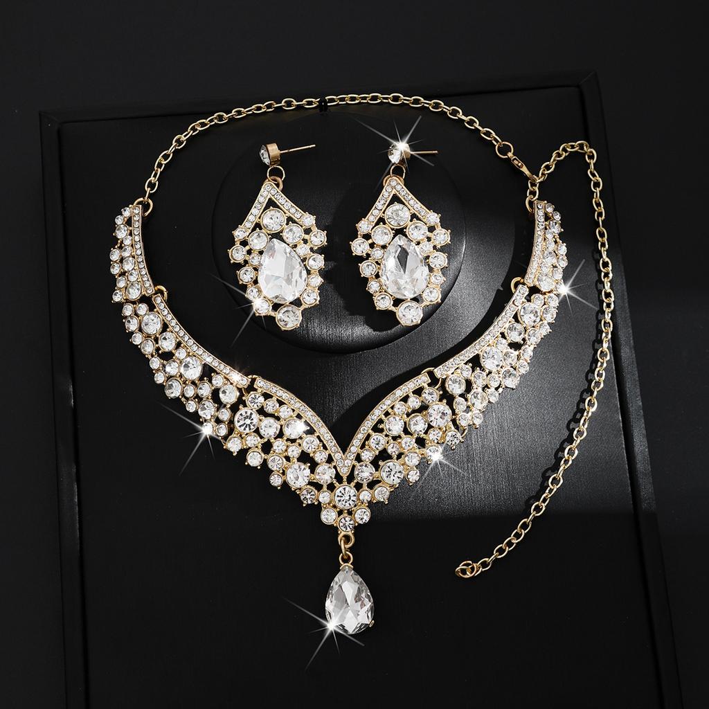 2026 Big Water Drop Jewelry European and American Necklace Earrings Two-piece Set Flower Bride Retro Premium Design Sense Set