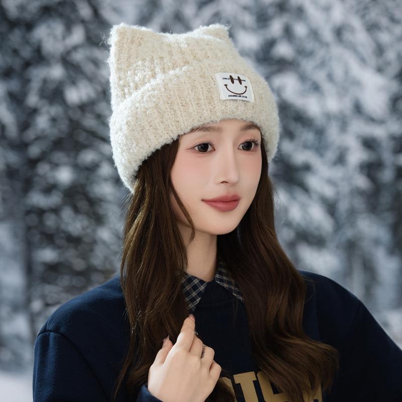 Autumn and Winter Hats Women's Cat Ears Cute Smiley Face Plush Thermal Hat Ear Protector Versatile Knitted Wool Hat