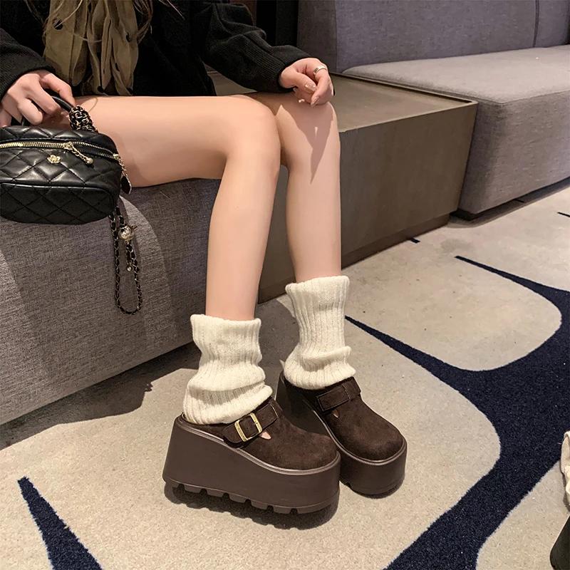 Модные женские шлепанцы на высокой платформе 7 см, танкетки, блестящая обувь, женские уличные кожаные повседневные массивные кроссовки, летние дышащие сетчатые шлепанцы