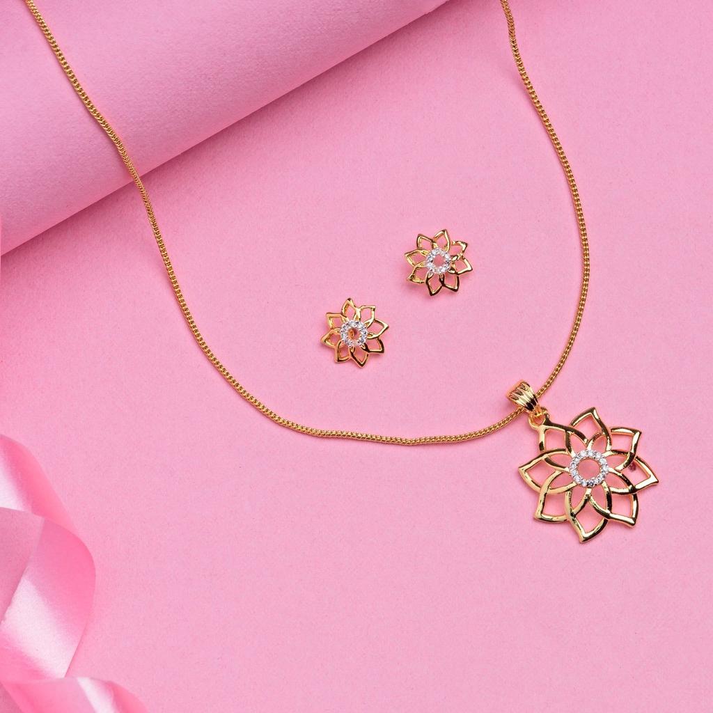 Набор подвесок Estele в форме цветка с позолотой CZ для женщин
