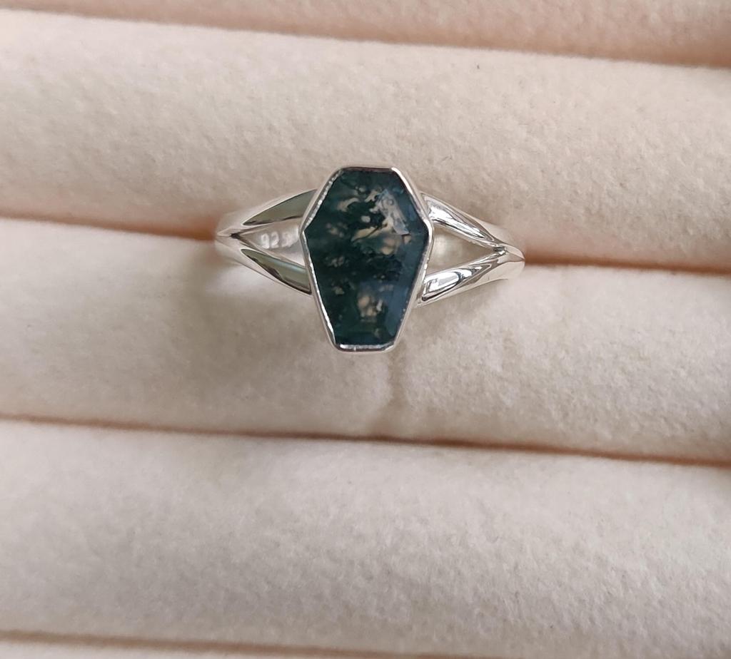 Tiny Coffin Ring, Moss Agate Ring for Women, 925 Solid Silver, Gemstone Handmade Jewelry, Boho Ring, Gift for Her, Minimalist Ring