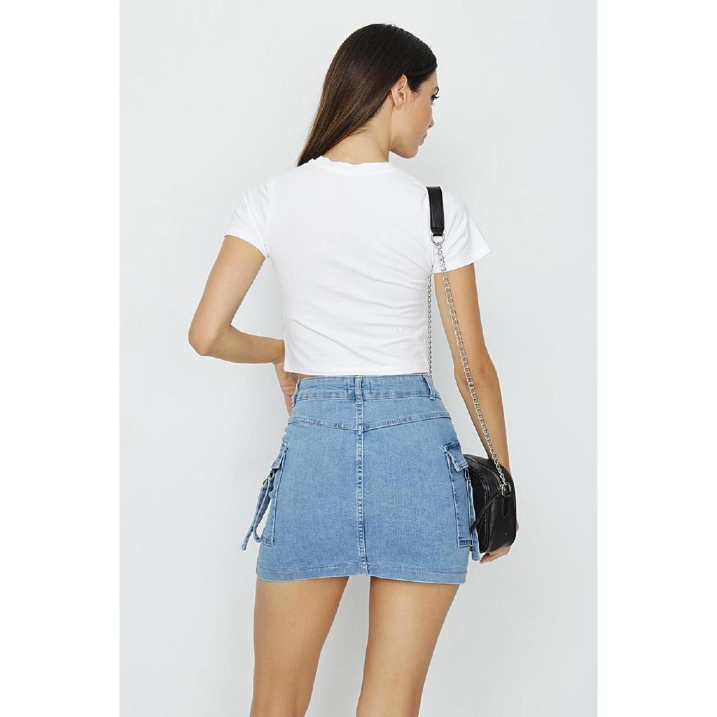 Женская синяя джинсовая мини-юбка с карманами-карго