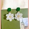 Acrylic Transparent Flower Earrings Elegant Stylish Design Forest Style Square Green Drop Glazed Earrings Women's Jewelry