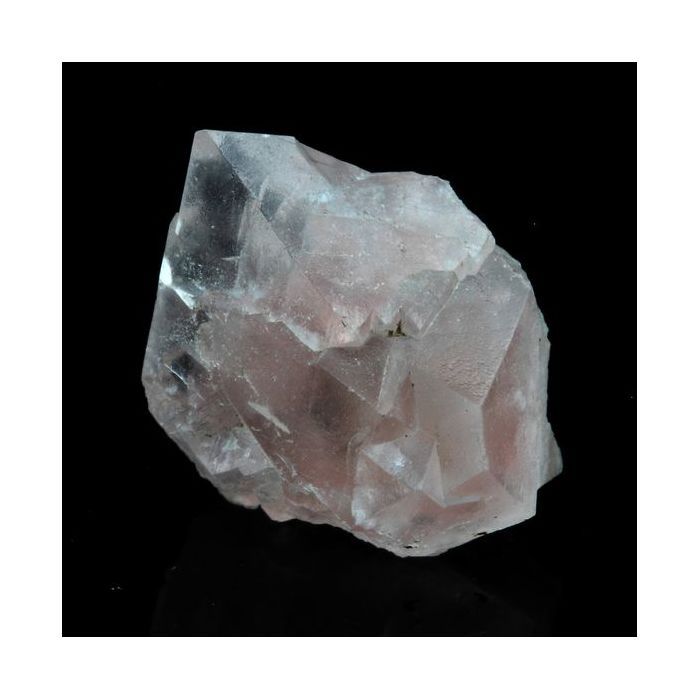 Pierres et Minéraux. Fluorite rose. 8.83 ct. Massif du Mont-Blanc, France..