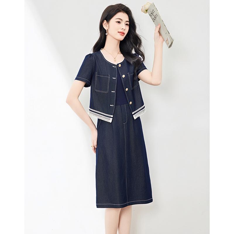 Two piece set of temperament lace patchwork denim top and skirt