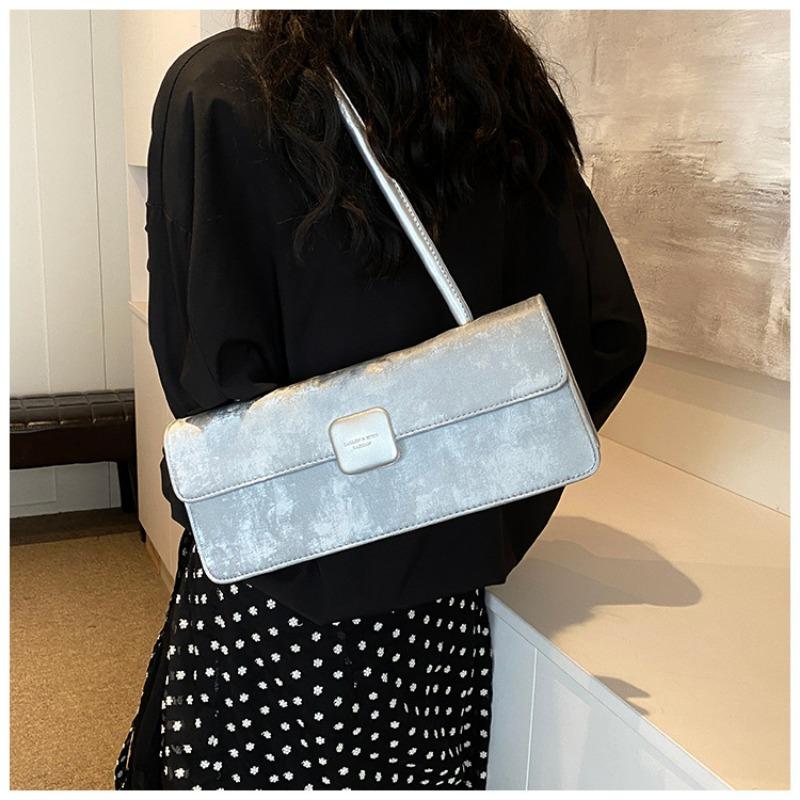 2024 весна/лето, новая модная сумка в стиле ретро, ​​французская маленькая и популярная индивидуальная и атмосферная ручная женская сумка на одно плечо под мышками