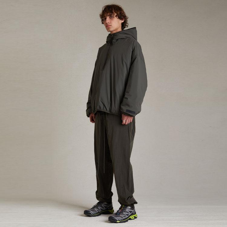 Fear of God Essentials Утепленная толстовка с молнией до середины Черная Мужская Одежда 202SP244330F