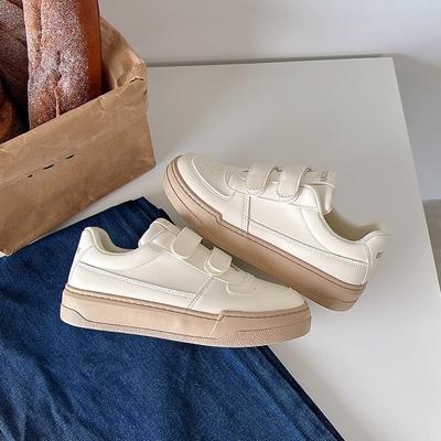 Белые повседневные туфли для женщин 2024 года, новые универсальные дышащие студенческие туфли на плоской подошве, белые кроссовки для женщин, женская дизайнерская обувь