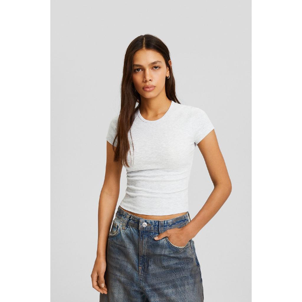 Футболка с коротким рукавом и круглым вырезом