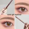 Гелевая ручка-подводка для глаз NOVO: Водостойкий, не размазывающийся и долговечный благодаря ультратонкому кончику.. Идеально подходит для новичков благодаря мягкому аппликатору.
