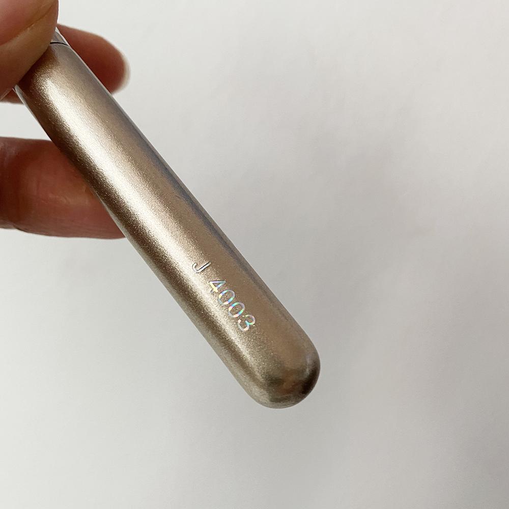 ЩЕТКА ДЛЯ МАКИЯЖА B110 Круглая РУМЯНА J4003 Угловая кисть HIGHLIGHT - Золото - Качественные инструменты для смешивания бронзаторов и пудры Goat Brisltes Cosmetics