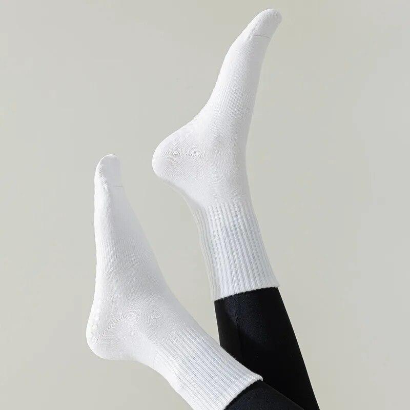 New Cotton Breathable Mid Calf Yoga Pilates Socks Silicone Non-slip Fitness Socks Indoor Dance Gymnastic Training Floor Socks