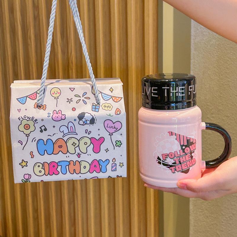 A High Value Cartoon Kettle for A Girl's Best Friend's Birthday Gift Practical Ceramic Mug Souvenir Gift Box