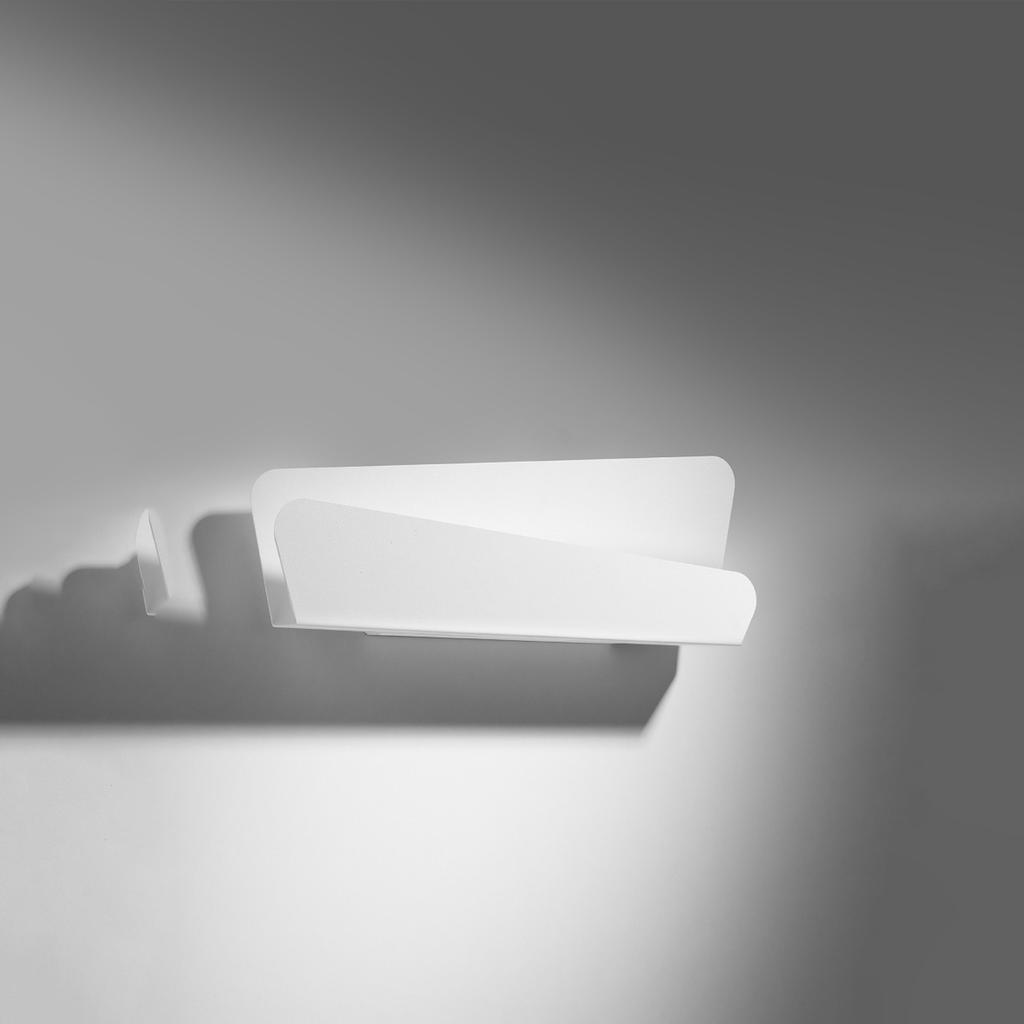 Bascia white wall lamp