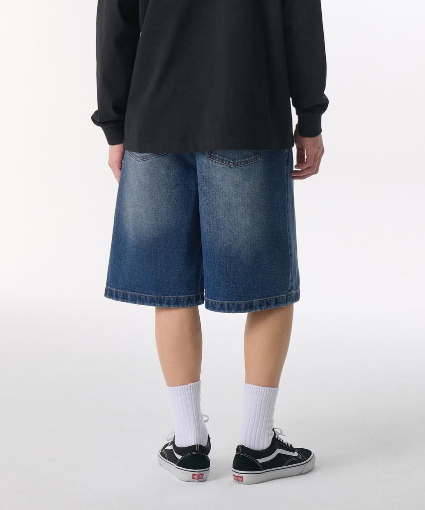 MUSINSA STANDARD Big Brush One-Tuck Bermuda Denim Pants [Medium Indigo]