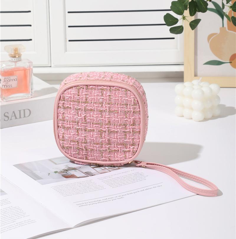Portable Women'S Mini Cosmetic Bags Girls Makeup Lipsticks Storage Pouch Sanitary Pads Data Cables Organizer Small Bag Luxury