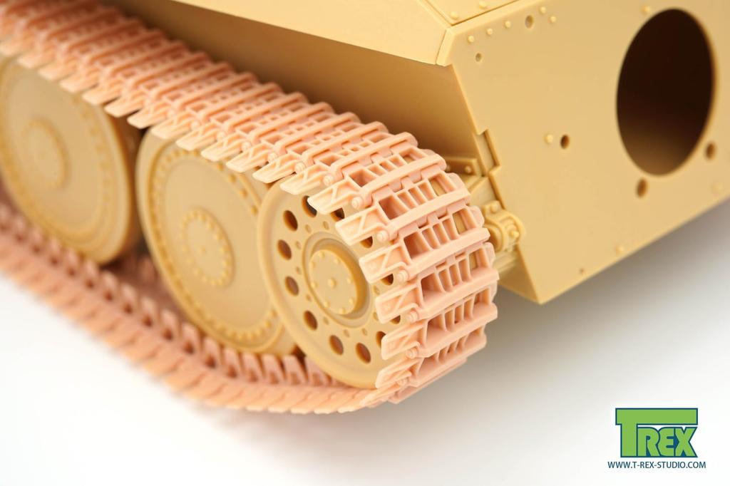 Детали пластиковой модели немецкой САУ Hetzer Winterkette со стартовым колесом T-Rex 1/35 (для Тамии) TR85066-1
