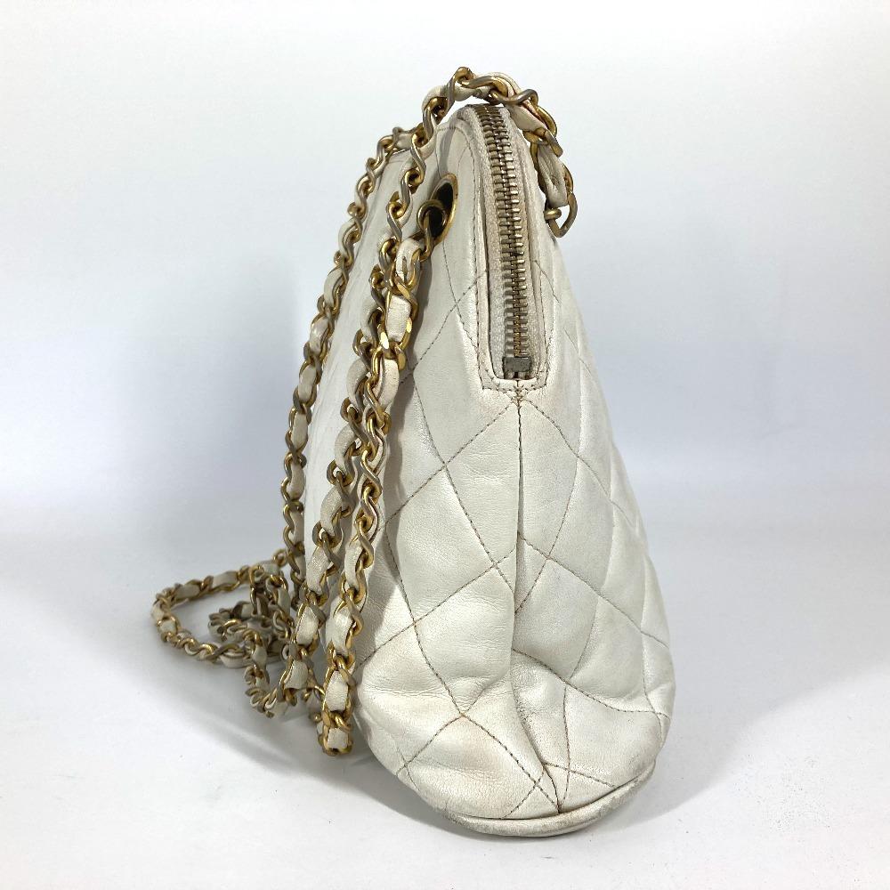 CHANEL vintage Matelasse Quilted Logo Double Chain Shoulder Bag Leather White