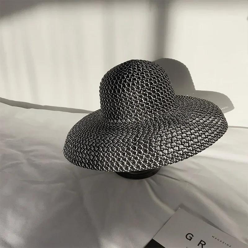 Retro Round Straw Hat Ladies Sun Hat Travel Vacation Sun Hat Retro Ladies Beach Hat Black and White