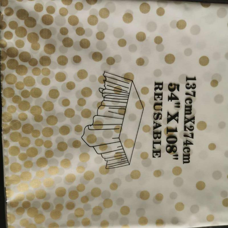 Polka Dot Party Tablecloth PEVA Waterproof and Oil-proof Disposable Party Tablecloth Party Tablecloth