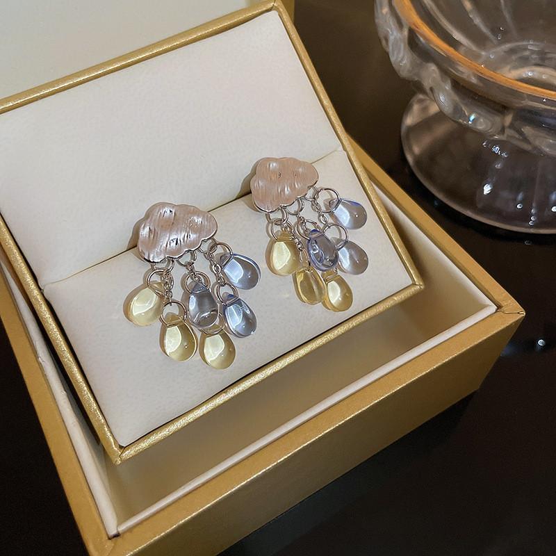 Европейские и американские серьги с блестящими кисточками для тяжелой промышленности. Легкие роскошные серьги. Модные и универсальные серьги.