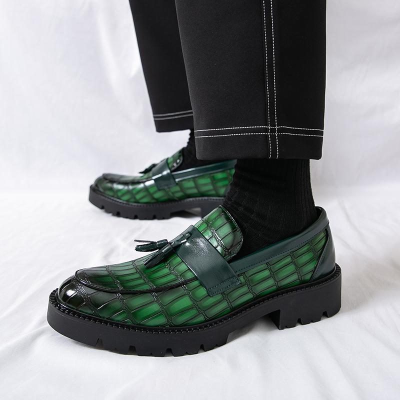 Высококачественные осенне-зимние лаковые туфли-лоферы с глянцевой отделкой, повседневная мужская модная обувь, формальные туфли с кисточками