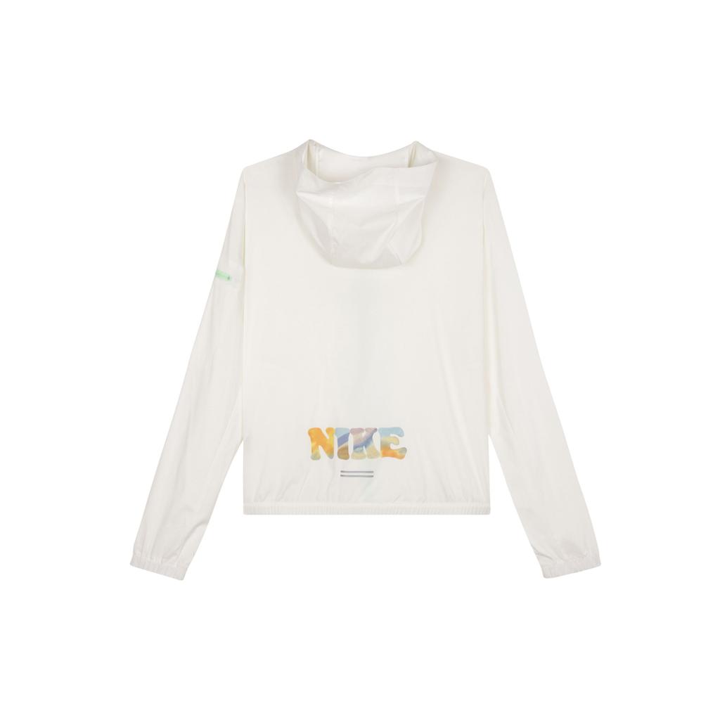 Nike Алфавитный принт Дышащая легкая солнцезащитная тканая куртка с капюшоном Женская куртка белого цвета HJ3948-133