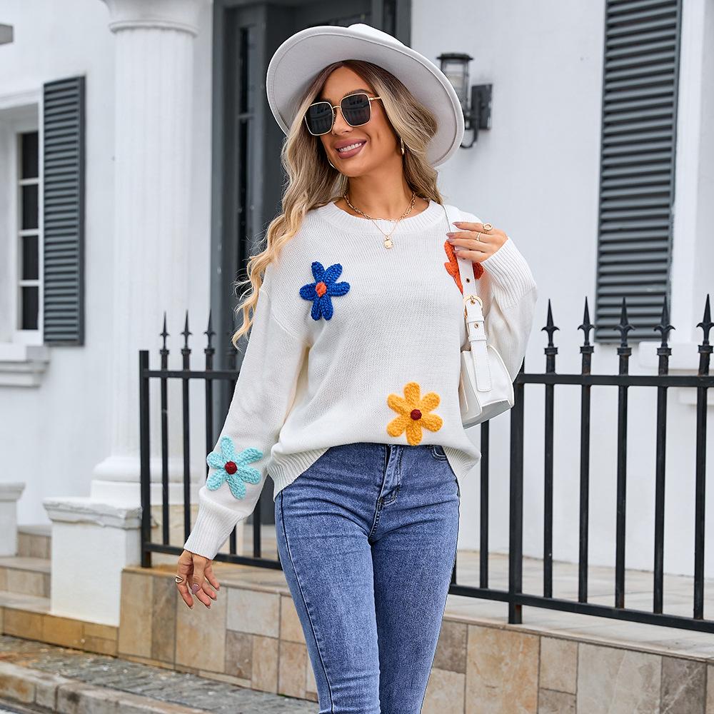 Autumn and Winter Women's Pullover Long Sleeve Floral Sweater Big Size Loose Round Neck Sweater