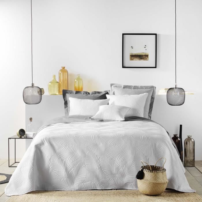 Couvre lit matelassé - Palombe - 220 x 240 cm - 100% polyester - Motifs feuillus - OEKO-TEX®