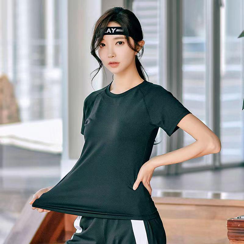 «Женский быстросохнущий топ с короткими рукавами для йоги и бега — свободный, дышащий, большого размера, повседневная одежда для активного отдыха на весну/лето»