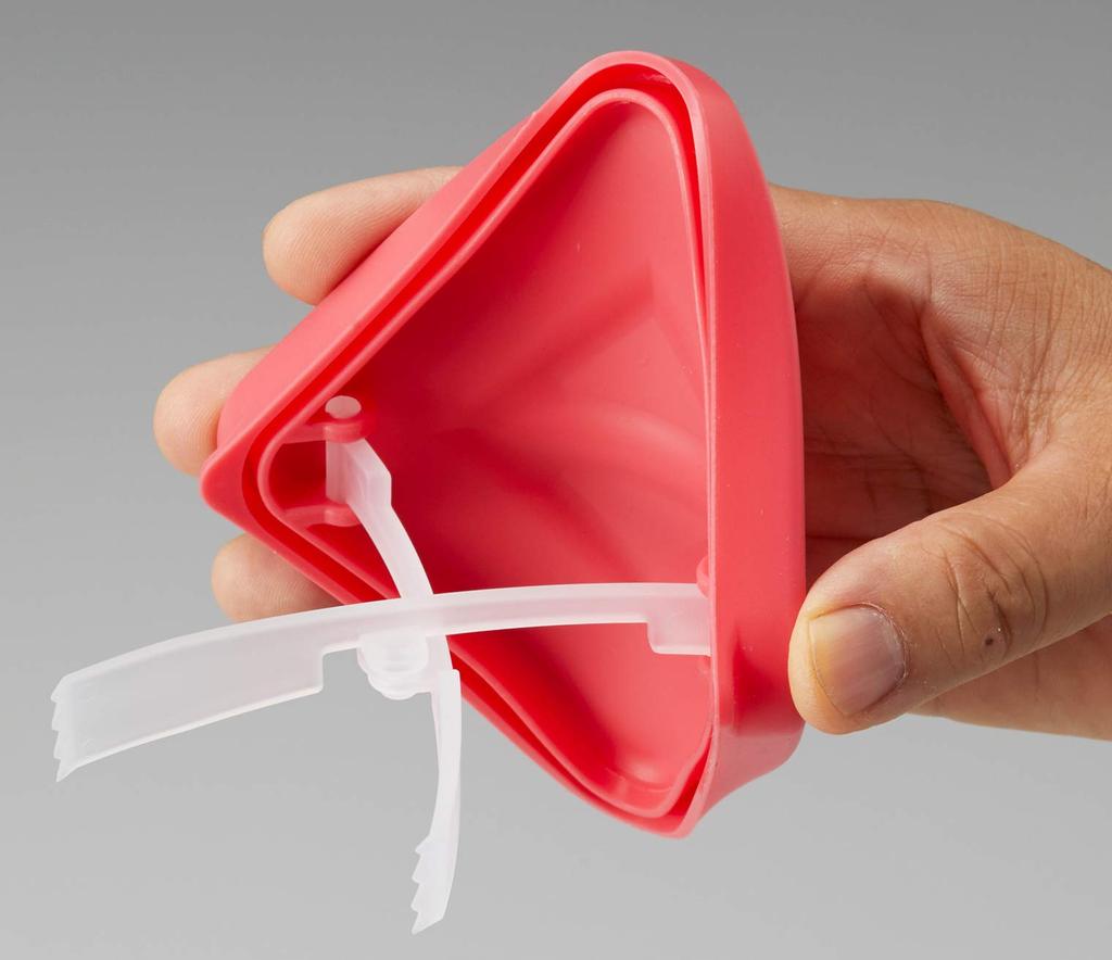 Asahi Denki Kasei Smile Kids Storage Containers with Lids of Mint 175ml In Tongs-shaped (Set 2) Blue/Salmon Pink, (Made Japan) ATN-0102