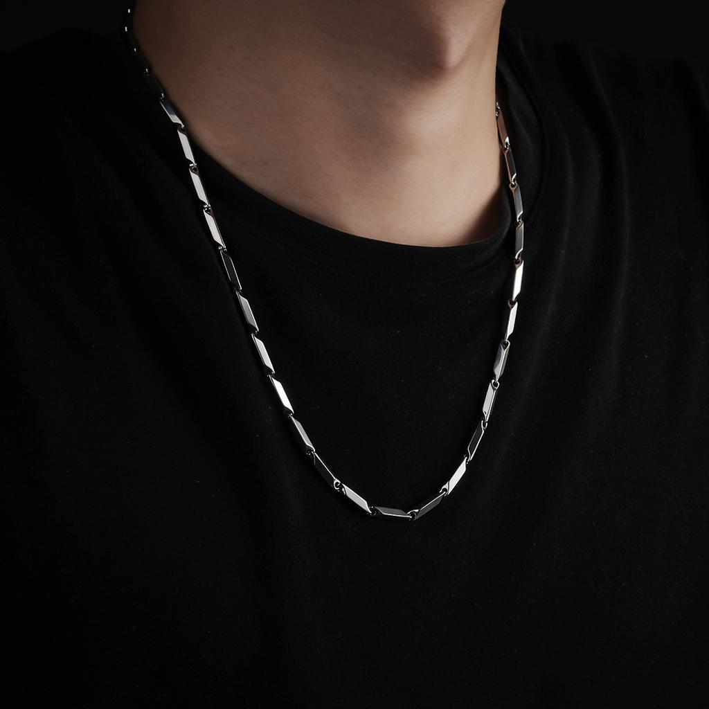 Titanium steel bamboo-shaped diamond necklace for men, trendy and versatile collarbone chain for women, simple and unique, high-end niche jewelry