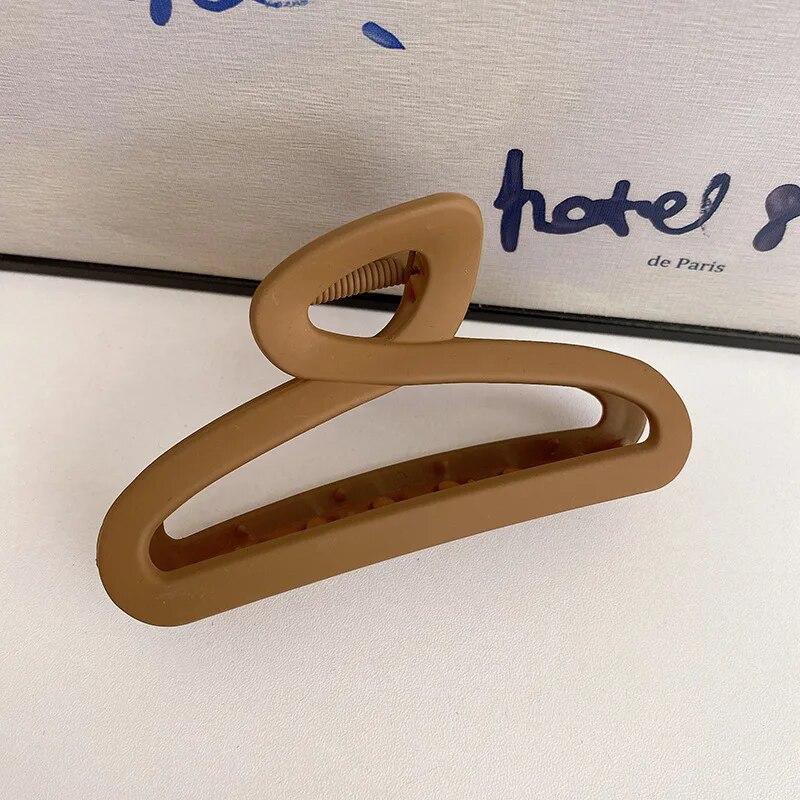 Винтажные кофейные когти для волос, модные полые заколки для волос с геометрическим рисунком, заколки для волос в виде краба и акулы, головные уборы для женщин, вечерние аксессуары для волос