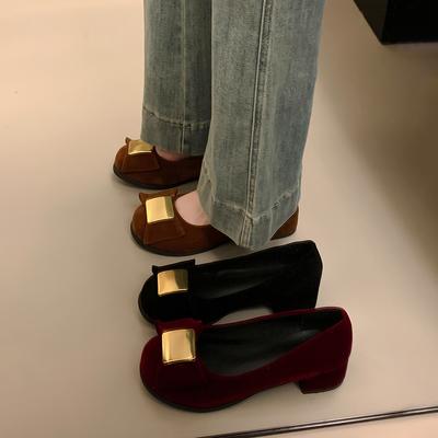 2025 туфли для бабушки одинарные туфли женские туфли бант красные маленькие ароматные ветер весна и осень грубый темперамент вечер французский высокий каблук