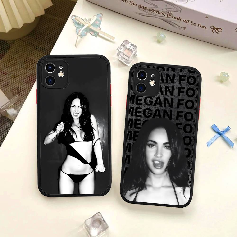 Чехол для телефона Актриса М-Меган Фокс Модель Для IPhone 16e 16 15 14 13 12 11 Pro Max X XS Max Plus Матовый Прозрачный